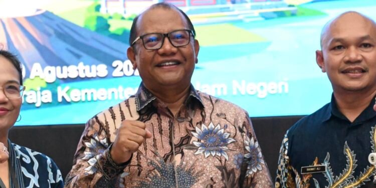 Sekdaprov Gorontalo Ikuti Rakor Kemendagri, Dorong Reformasi Birokrasi Tematik yang Berdampak bagi Masyarakat